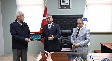 DPÜ Güzel Sanatlar Fakültesi'nde dekanlık görevine Prof. Dr. Ayhan Kahraman atandı