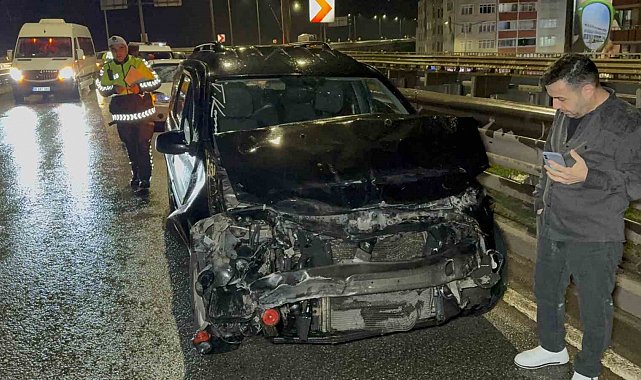 Düğüne giden otomobil kaza yaptı: 1 yaralı