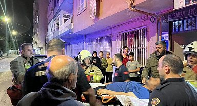 Dumanların sardığı evden yatalak hastayı itfaiye kurtardı