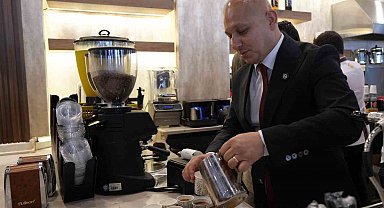 Dünya Kahve Günü'nde vatandaşlara kahve ikram edildi