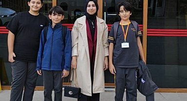 Dünya üçüncülüğü Erzurum'un: "Kodla ve isabet ettir" projesi uluslararası arenada kürsüye çıktı