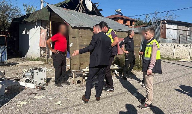 Düzce'de evlerin önü atık alanına döndü, belediye süre verdi