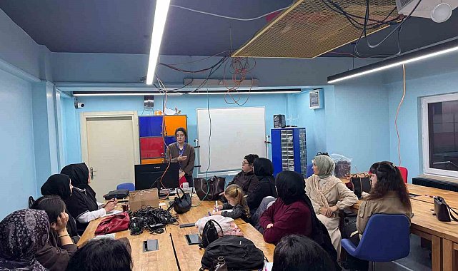 Düzce'de gençlere yapay zeka eğitimi başladı
