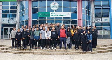 Düzce'de öğrenciler gençlik merkezinde buluştu