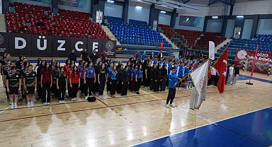 Düzce'de okul sporları sezonu açılış seremonisi gerçekleştirildi