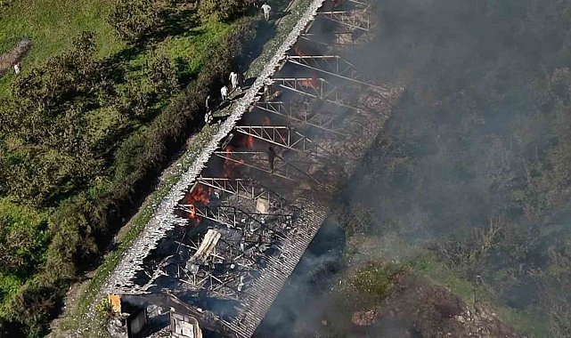 Düzce'de yangının çıktığı fabrika kullanılamaz hale geldi
