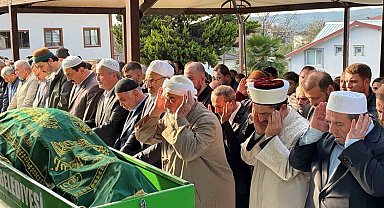 Düzce'nin sevilen iş adamı son yolculuğuna uğurlandı