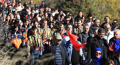 Ecdadın izinden yürüdüler: İstiklal Yolu'nda 17. buluşma