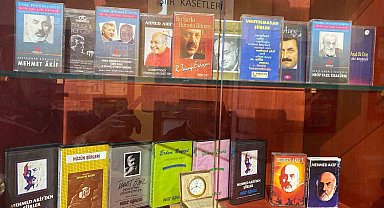 Edebiyatın izleri 'Şair ve Yazarlar Evi Müzesi'nde yaşatılıyor: 90'lara damga vuran şiir kaseti