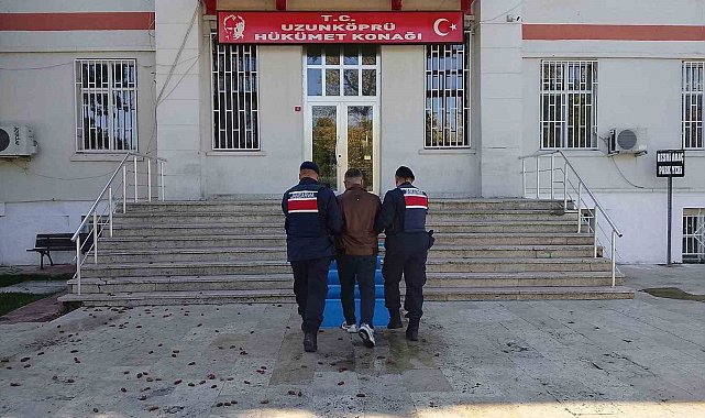 Edirne'de 23 düzensiz göçmen yakalandı, organizatör tutuklandı