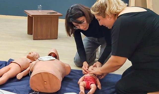 Efeler Belediyesi personeline ilk yardım eğitimi