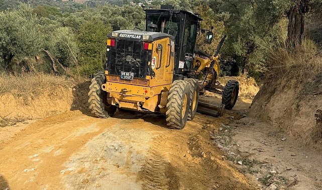 Efeler'de hasar gören tarım arazi yolları açılıyor