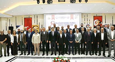 Eğitim-Bir-Sen Adana'da Mustafa Sarıgeçili yeniden başkan seçildi