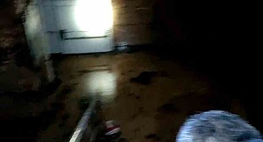 Elazığ itfaiyesi, yağıştan dolayı 7 saattir aralıksız su çekiyor