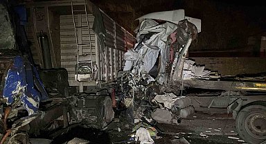 Elazığ'da 3 tır çarpıştı: 1 ölü