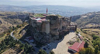 Elazığ'da 940 yıllık cami, restorasyonun ardından ibadete açıldı