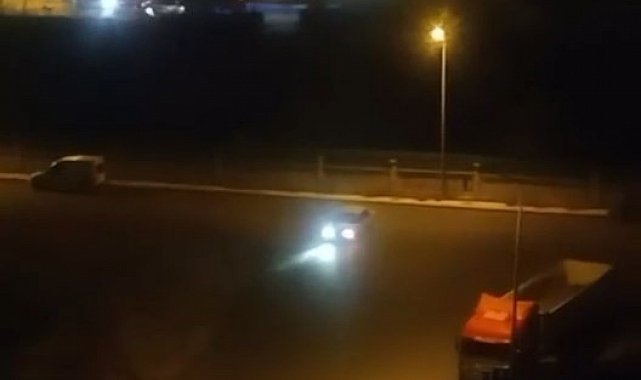 Elazığ'da drift atan sürücü kameraya yansıdı