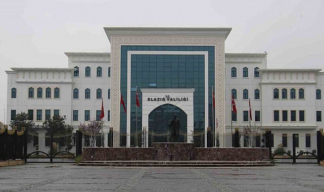 Elazığ'da eğitime yarım gün ara verildi
