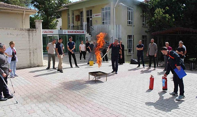 Elazığ'da hastane personeline yangın farkındalık eğitimi