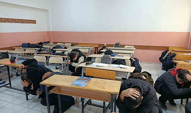 Elazığ'da öğrencilere afet farkındalık eğitimi