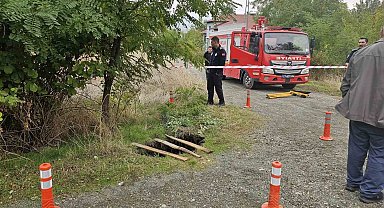Elazığ'da oluşan çukura ekiplerden önlem