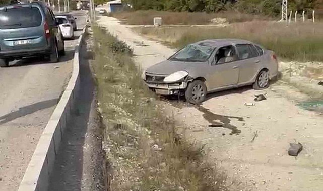 Elazığ'da otomobil araziye uçtu: 1 yaralı