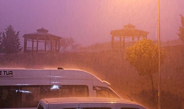 Elazığ'da sağanak yağış etkili oldu