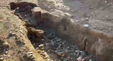 Elazığ'da sel nedeniyle yayla yolu yarıldı