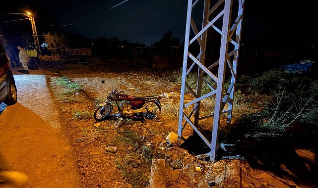 Elektrik direğine çarpan motosiklet sürücüsü hayatını kaybetti