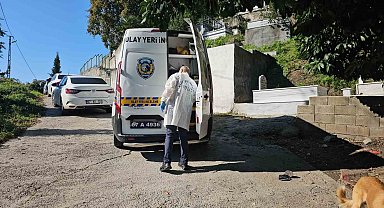 Emekli polis memuru mezarlıkta ölü bulundu