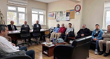 Emeksiz okul ziyaretlerini sürdürüyor