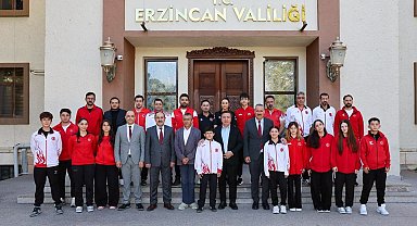 Erzincan Valisi Aydoğdu, başarılı sporcuları kabul etti