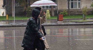 Erzincan ve çevre illerde sağanak yağış bekleniyor
