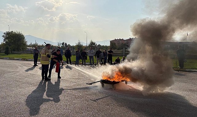 Erzincan'da demir yolu personeline yangın eğitimi verildi