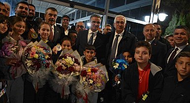 Erzurum şampiyonları bağrına bastı