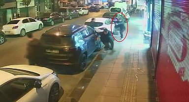 Esenler'de iki kişinin yaralandığı silahlı saldırının çatışma olduğu öğrenildi: Şüpheliler yakalandı