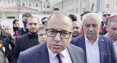 Esenyurt'ta lisede bıçaklı kavga: 2 öğrenci yaralandı