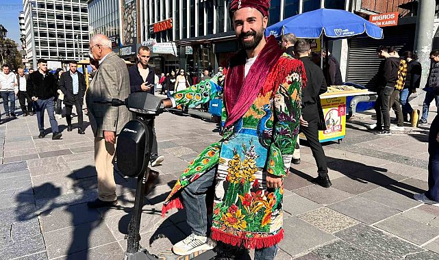 Eski duvar halılarıyla modaya yön veriyor
