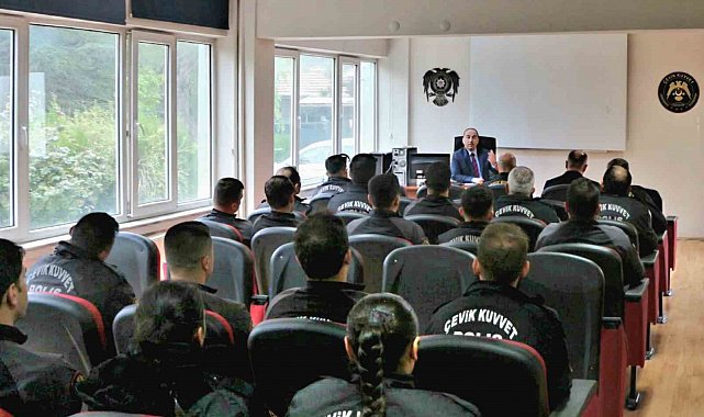 Eskişehir İl Emniyet Müdürü Yılmaz, çevik kuvvet ekipleriyle bir araya geldi