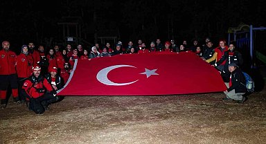 Eskişehir'de gece vakti zorlu arazi şartlarında arama kurtarma tatbikatı