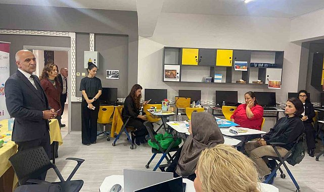 Eskişehir'de öğrencilerin proje geliştirme süreçlerinin desteklenmesi ele alındı