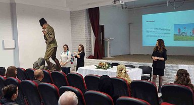 Eskişehir'de velilere yönelik "Okul ve Aile" semineri düzenlendi