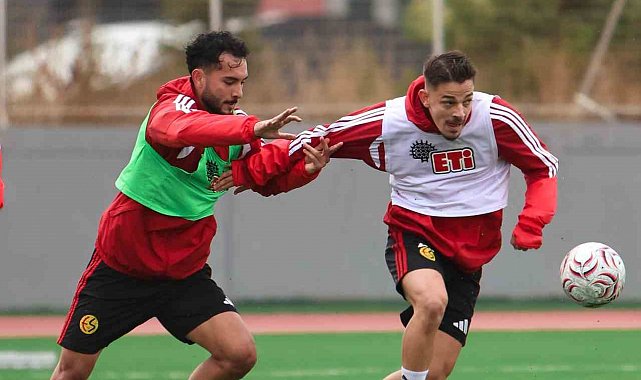 Eskişehirspor, 1922 Akşehir SK maçı için hazırlanıyor