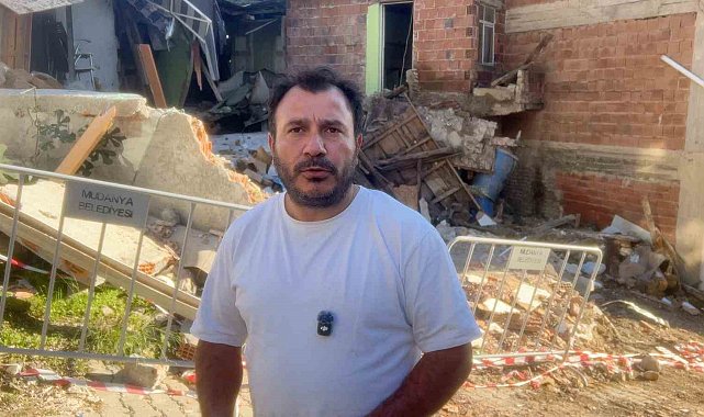 Evi yıkıldı, malzemeleri çöpe gitti