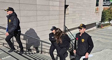 Evinde misafir ettiği şahsın bıçakla ölümüne ilişkin gözaltına alınan kadın tutuklandı