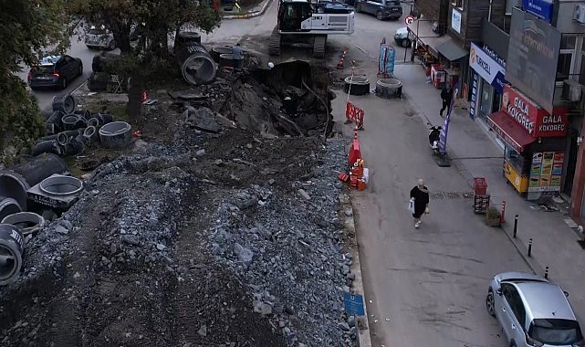 Eyüpsultan Bulvarı'nda altyapı çalışmaları sırasında kısmi göçük