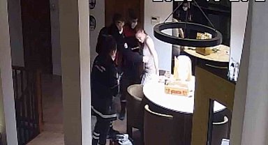 Fenomen Danla Bilic evinde rahatsızlandığı anları paylaştı