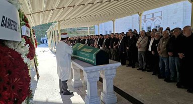 Fon soruşturmasında adı geçen ve Çekmeköy'de aracında ölü bulunan iş insanı toprağa verildi
