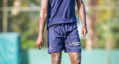 Franculino Dju, Paul Onuachu'yu aratmıyor