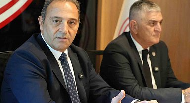 Fuat Çapa: "Samsunspor gerekirse devre arasında yeni bir takım kurar"